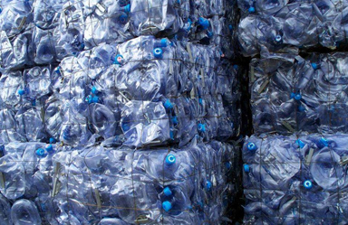 Biodegradación de plástico regenerado